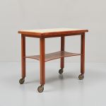 470831 Serving table